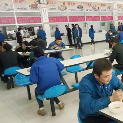工廠飯?zhí)贸邪?></div>
        <p>工廠飯?zhí)贸邪?/p>
        <em>Factory canteen contract</em>
        <d>根據大小工廠人數情況提供工廠食堂承包經營方案，餐費具體以采購價格為準，工廠員工每餐伙食價格會控制在15元以內......</d>
    </li>
    <li varid=